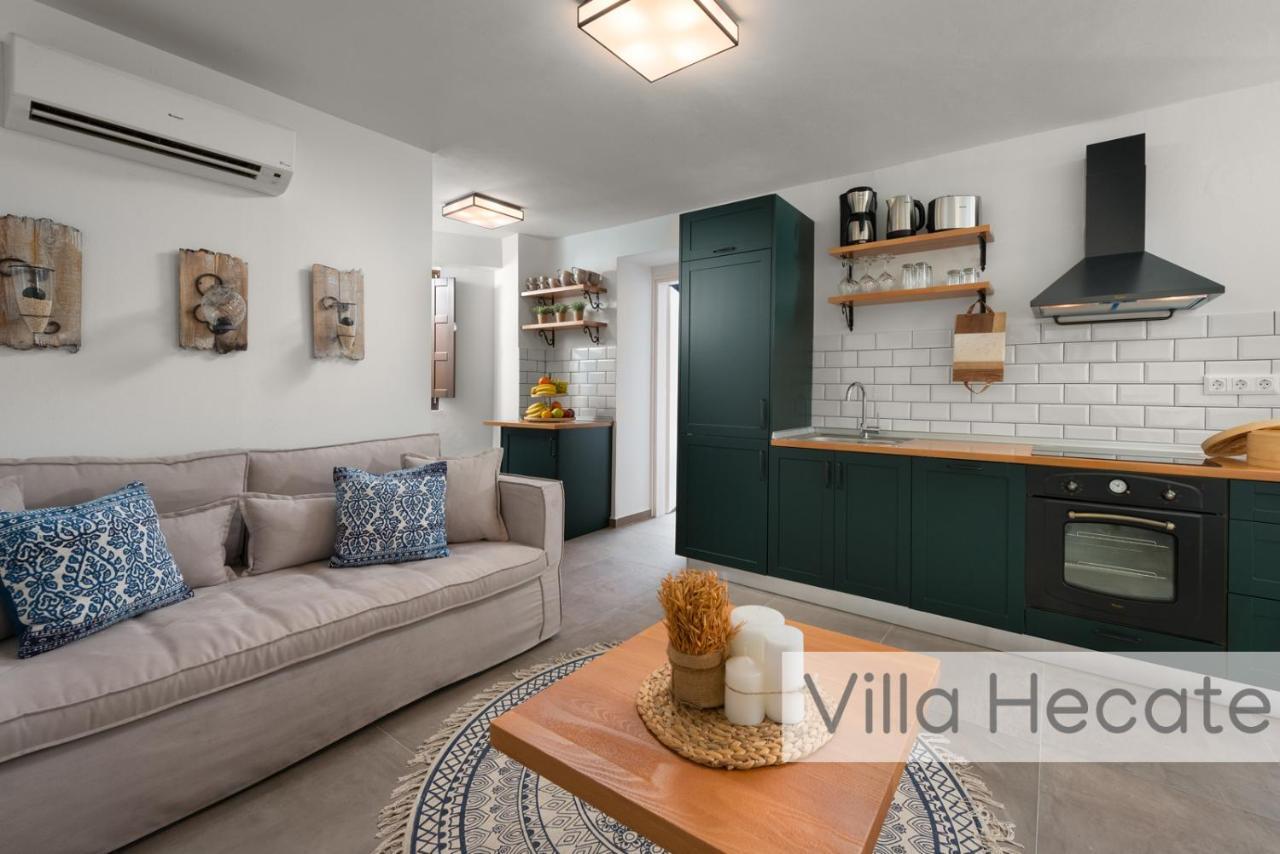 Lindos Amphitheater Villas And Apartments Exterior photo