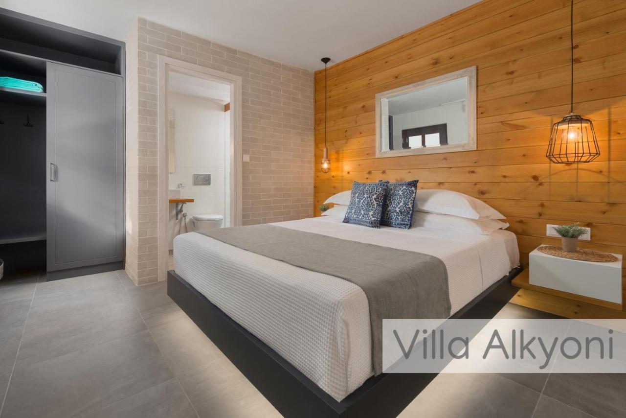 Lindos Amphitheater Villas And Apartments Exterior photo